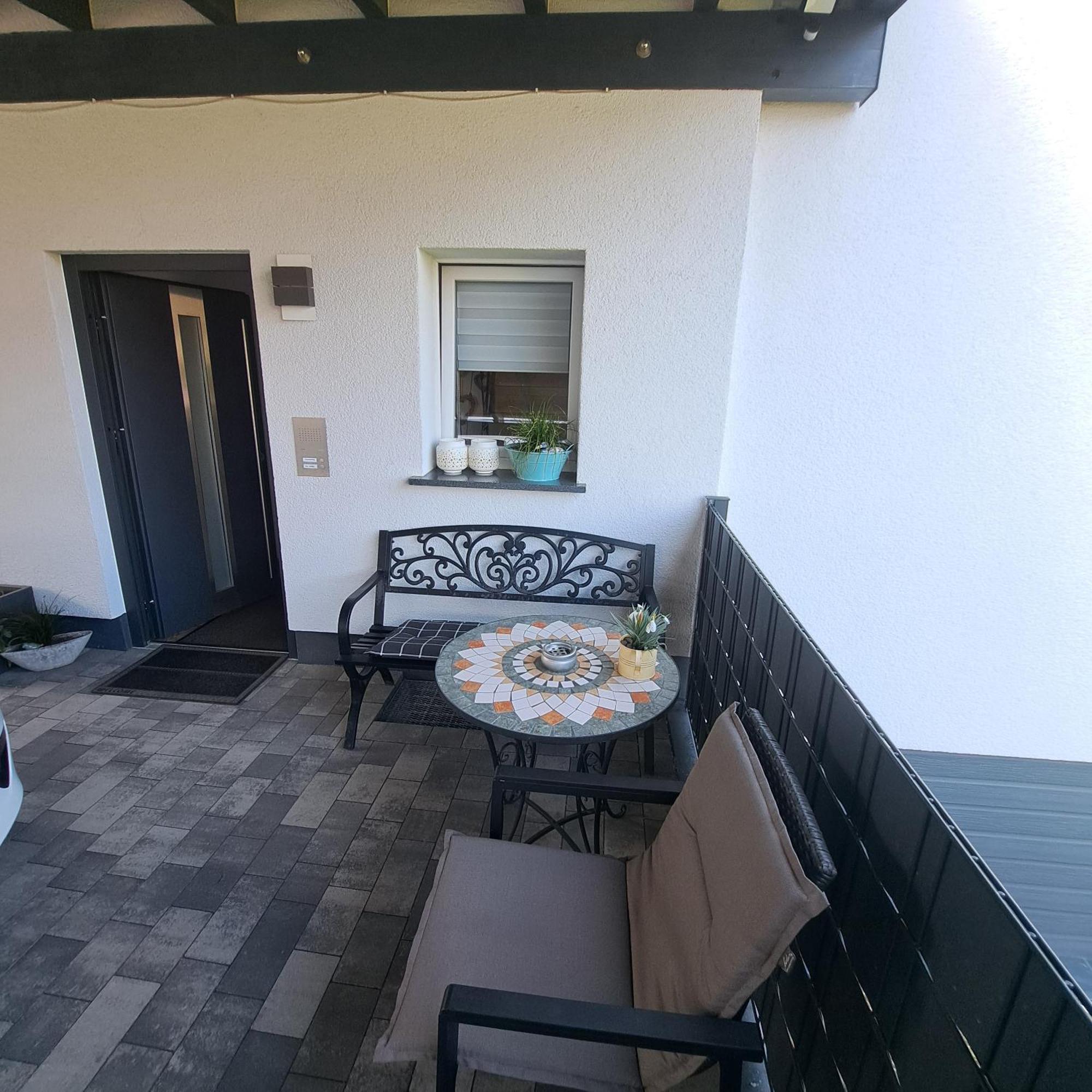 Wunderschoenes 2 Zimmer Apartment Inkl. Parkplatz Asbach  Exteriér fotografie